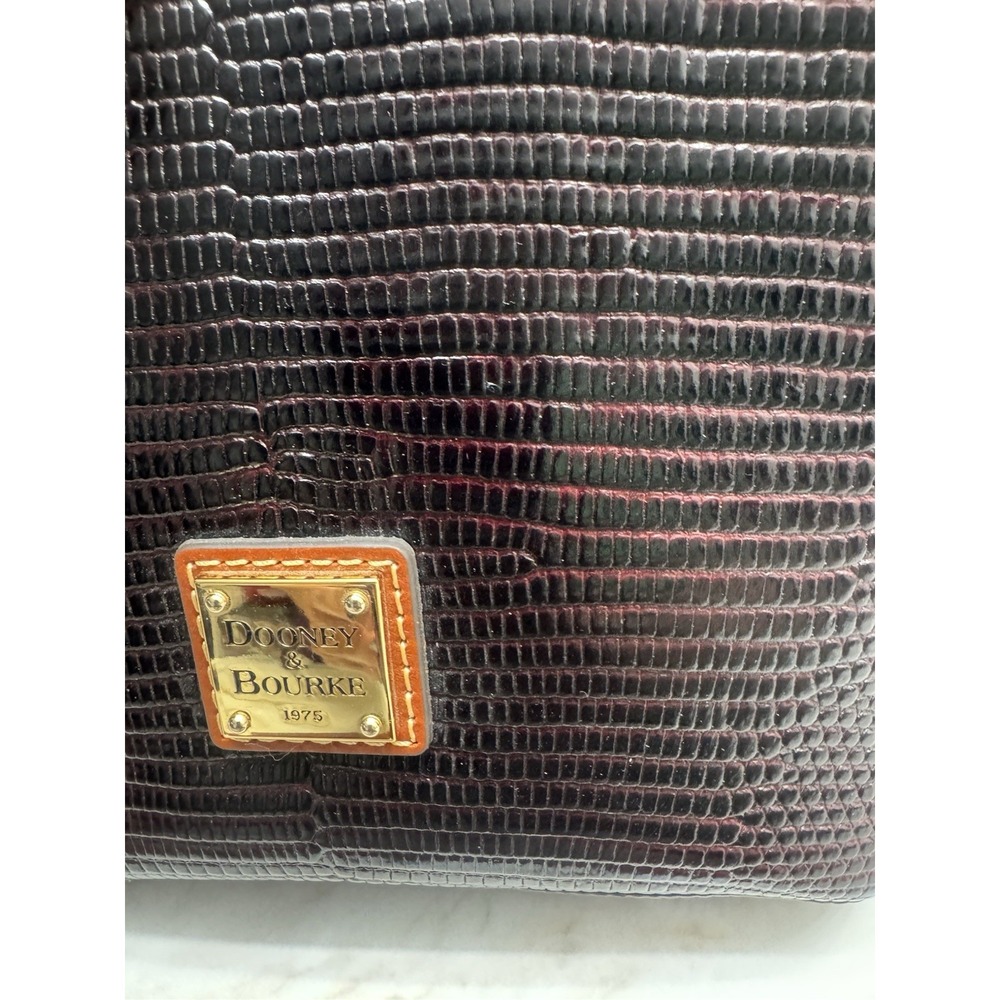 Dooney & Bourke Lizard Embossed Letter Carrier Crossbody‎ Black Red - Picture 3 of 15